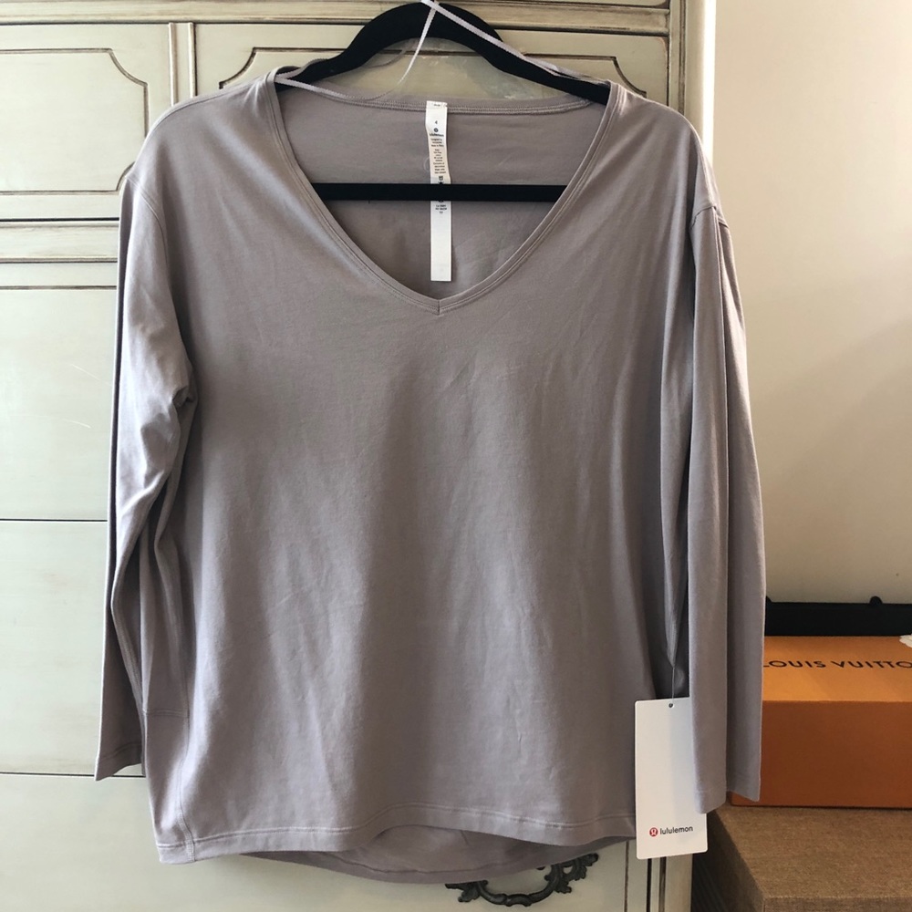 Lululemon Back in Action Long Sleeve V - 4